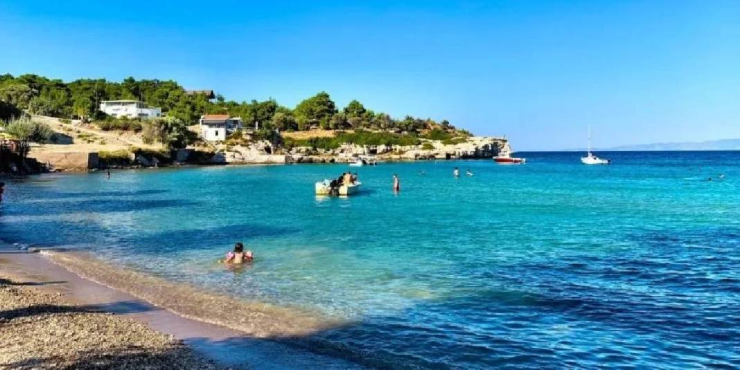 Ege’de doğayla baş başa: Mavi koy ve taş köyde zaman duruyor! 4